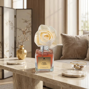 Diffuseur à Fleurs 100ml Musc Tahara – mise en scène lifestyle