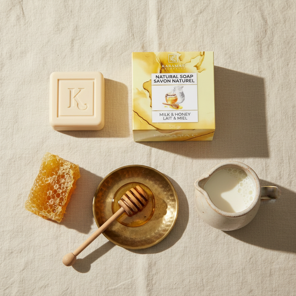Savon au lait et miel 125 g Karamat à plat avec rayon de miel et lait