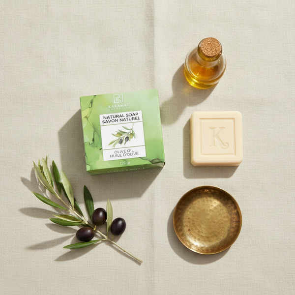 Savon à l'huile d'olive 125 g Karamat à plat avec branche d'olivier