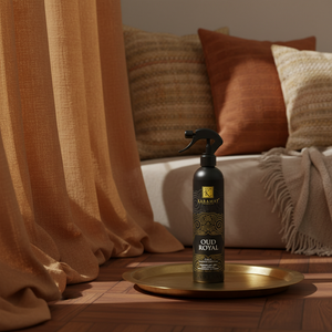 Spray d'ambiance Oud Royal 500 ml Karamat dans un salon oriental
