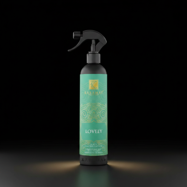Spray d'ambiance Lovely 500 ml Karamat sur fond noir